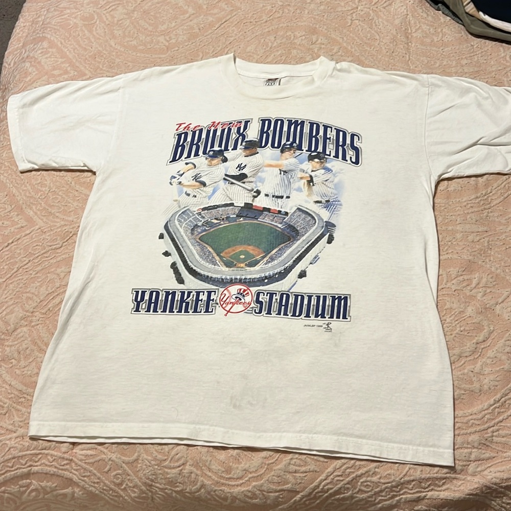 Vintage NEW YORK YANKEES T SHIRT